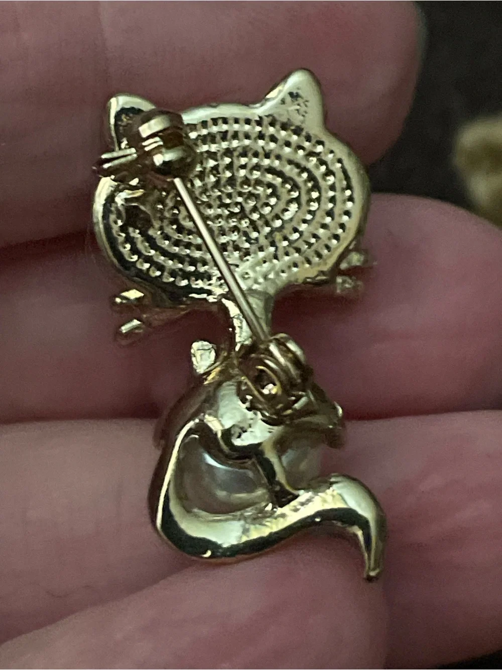 Gold Cat Pin Brooch with Pearl Accent